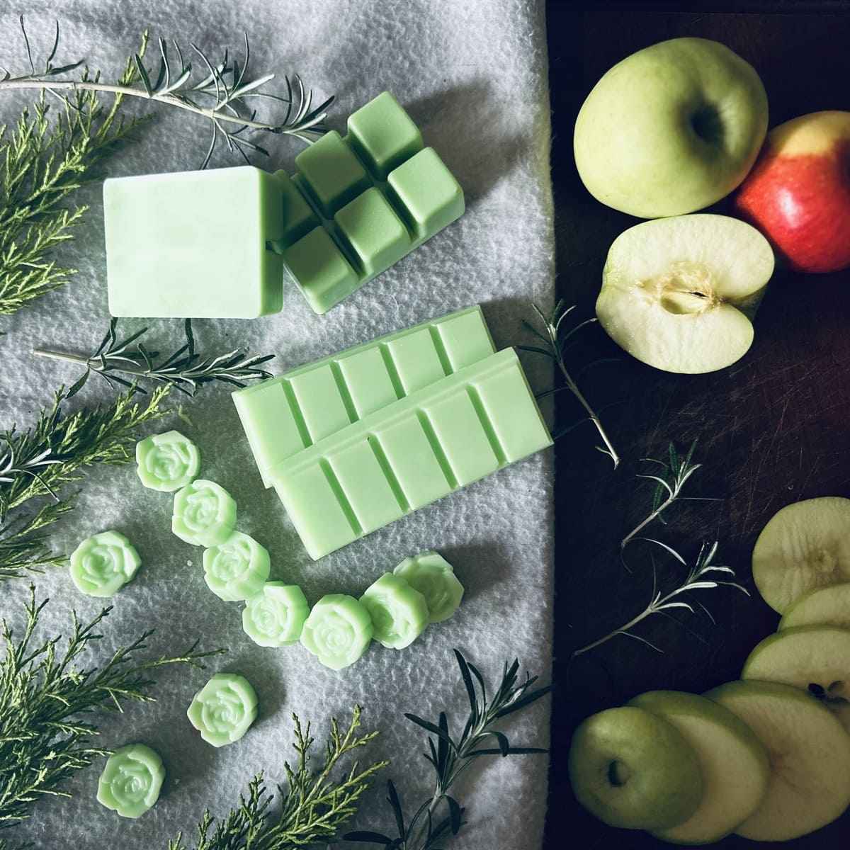 Forbidden Apple Wax Melt